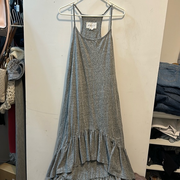 BCBGeneration Dresses & Skirts - BCBG dress. XS. Longer in back. Great condition. Super soft.